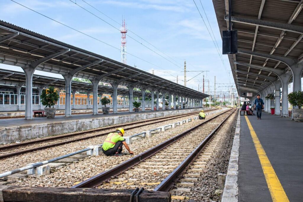 How-to-Become-a-Protection-Officer-on-the-Queensland-Rail-Network
