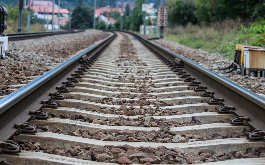 Who-Needs-Safely-Access-the-Rail-Corridor-Training